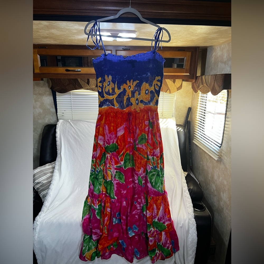 Lauren Ralph Lauren Maxi Dress, Size Medium, tiered w/ adjustable straps. - Picture 2 of 8